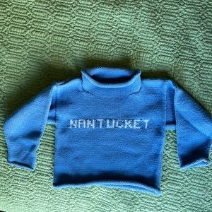🐳 Adorable light blue roll neck sweater with NANTUCKET in white